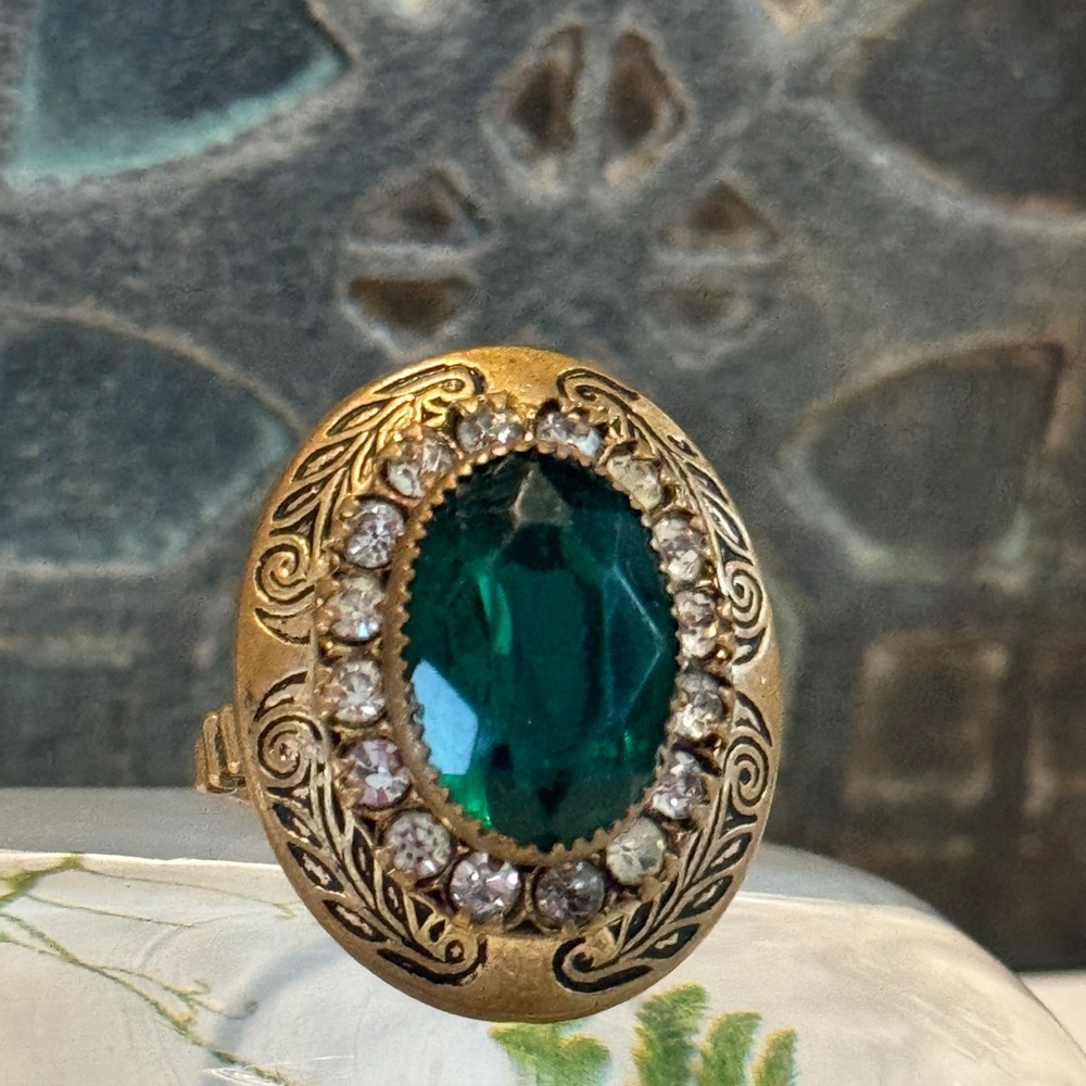 Egyptian Revival Costume Ring Circa‎ 1930 Size 9